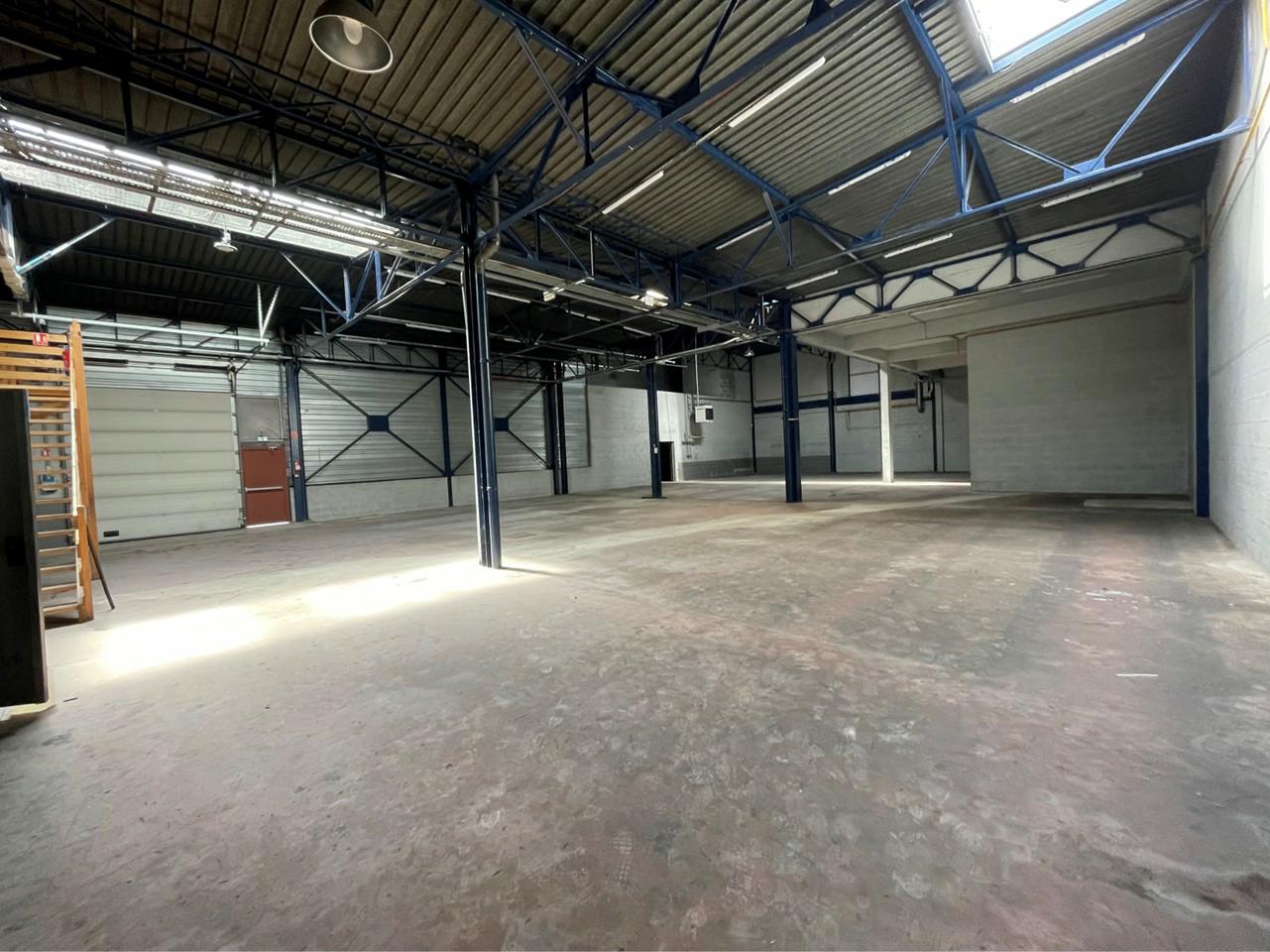 Local d'activité Vénissieux 1680m² Location local d'activité Vénissieux Rhône OLACT2109532 2